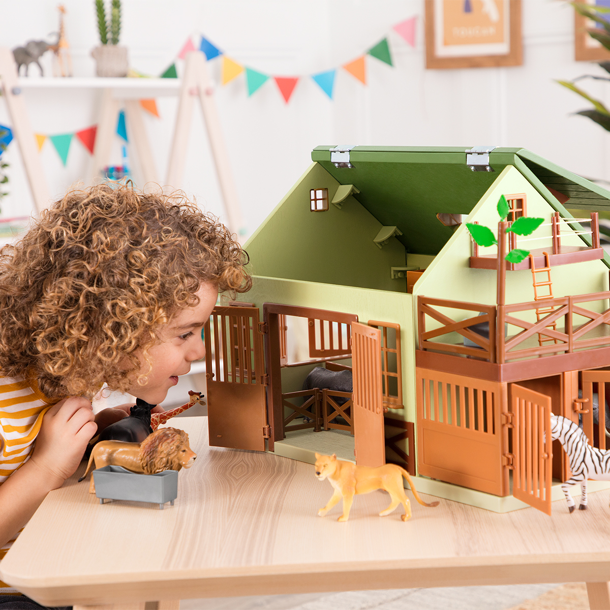 Animal store hospital playset