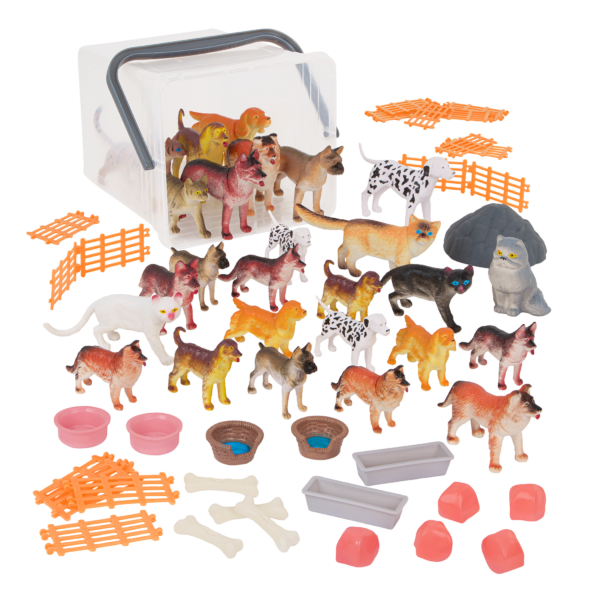 Figurines and accessories included in Dogs & Cats World bucket